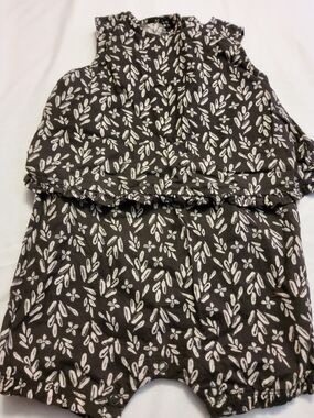 Carter's Black Romper with White Leaf Print SZ 24m